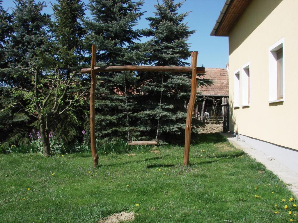 Benkő Vendégház Kiskutas Kültér fotó