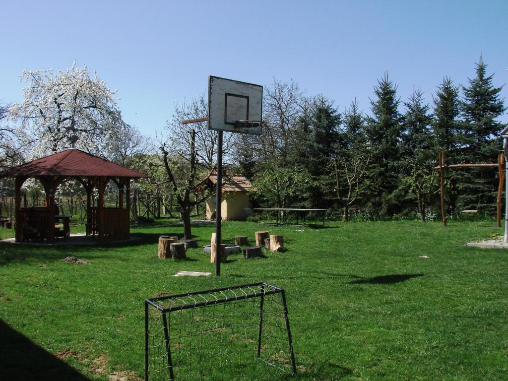 Benkő Vendégház Kiskutas Kültér fotó